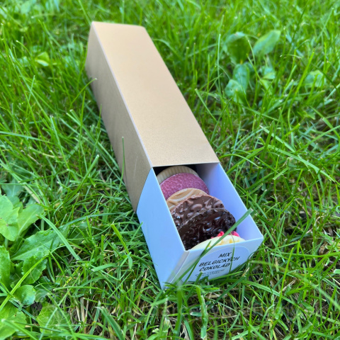 Obrázok produktu ČOKOLÁDOVÉ KRÚŽKY V ELEGANTNEJ KRABIČKE