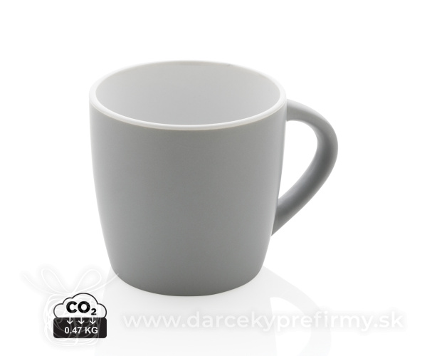 Keramický hrnček s farebným vnútrom