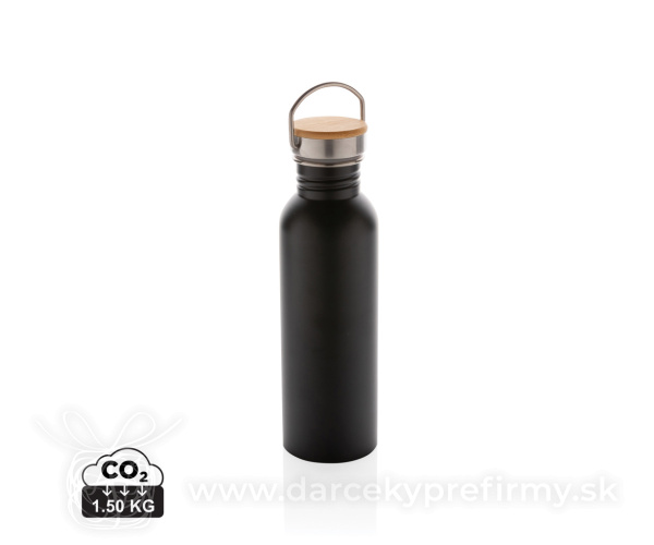 Moderná nerezová fľaša s bambusovým uzáverom